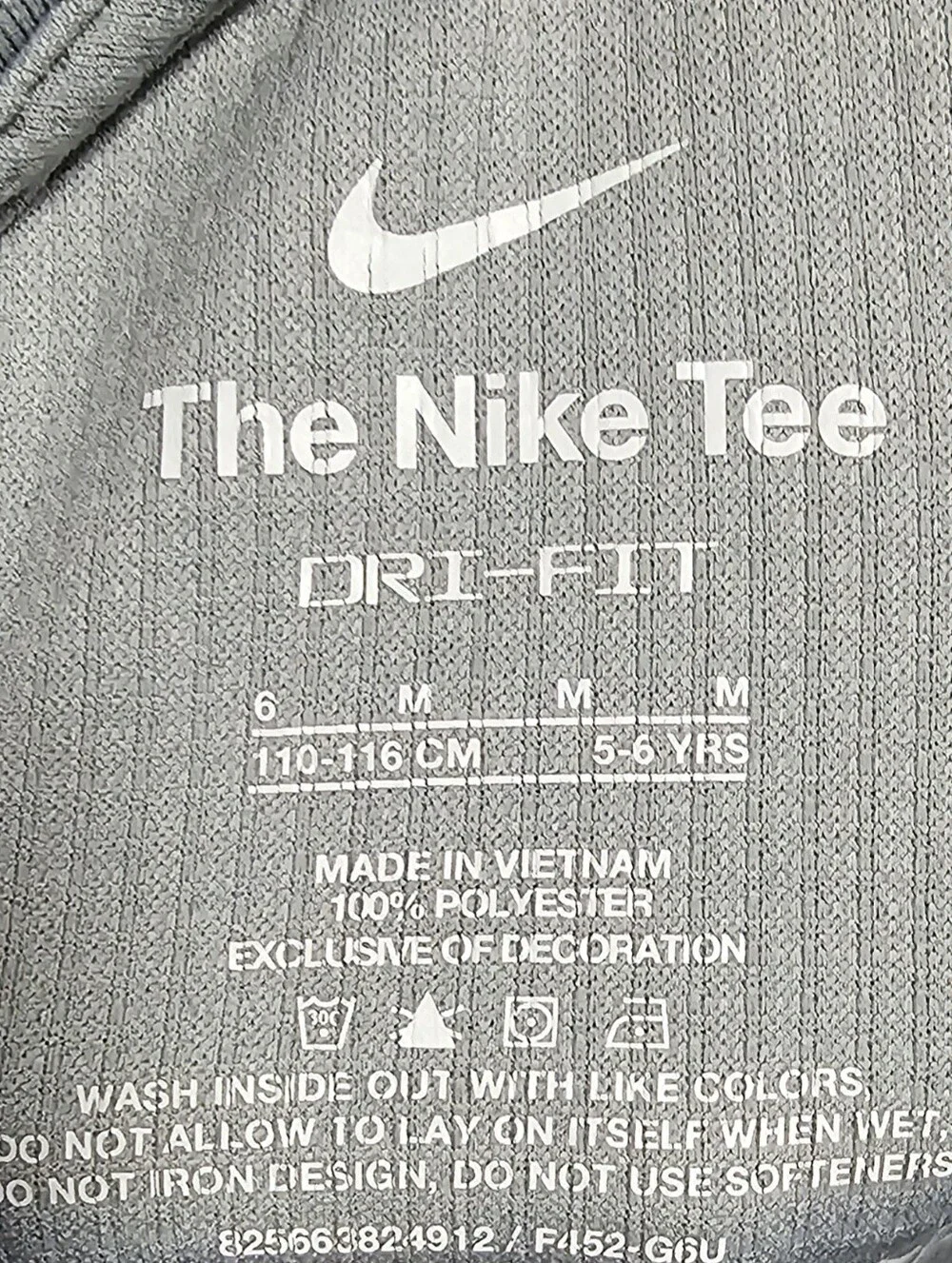 Boys Nike Bundle 3 Sets Joggers w/ Thermal Fit Shirts. (3 Sets) All Boys Size 6